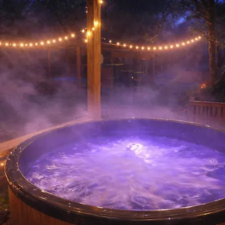 Osada Brzeziny - 25 Minut Od Warszawy - Sauna, Balia Z Jacuzzi, Basen, Altana, Grill, Ogrod, Ognisko Brzeziny (Minsk)