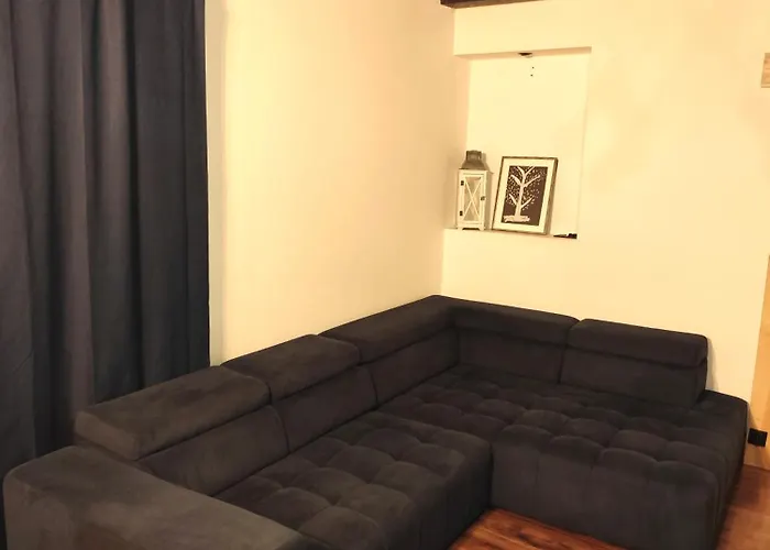 ヴィラ Osada Brzeziny - 25 Minut Od Warszawy - Sauna, Balia Z Jacuzzi, Basen, Altana, Grill, Ogrod, Ognisko *