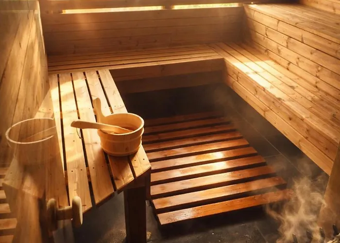 Osada Brzeziny - 25 Minut Od Warszawy - Sauna, Balia Z Jacuzzi, Basen, Altana, Grill, Ogrod, Ognisko ヴィラ Brzeziny (Minsk)